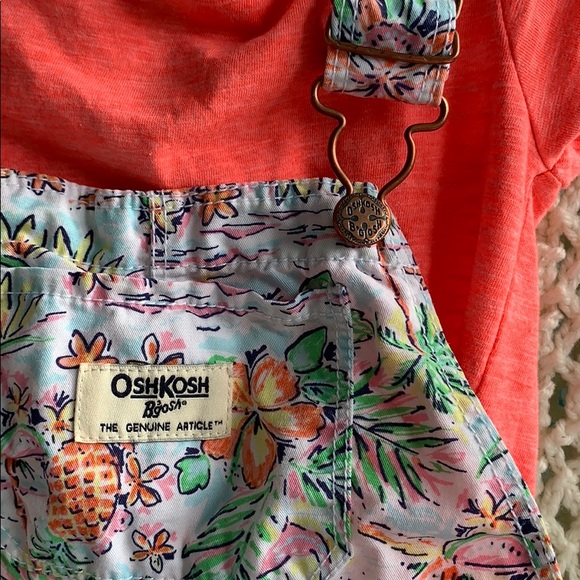 Adorable Hawaiian 🌺 print short-all with onesie - Picture 2 of 3